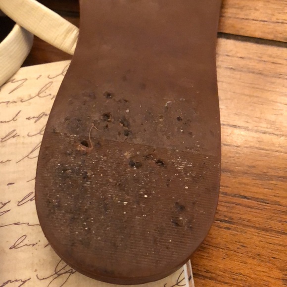 Tory Burch Leighanne Bow Flat Patent Leather Thong Sandals White Size 7 - Picture 8 of 11